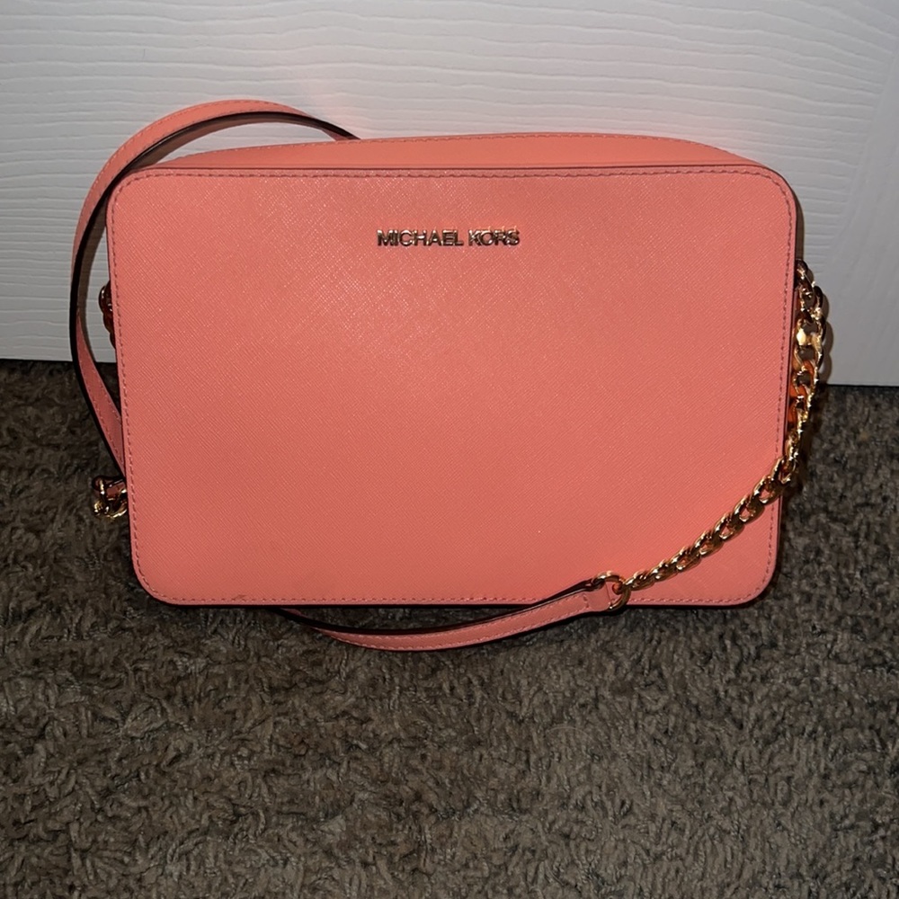 Michael Kors Jet Set Large Saffiano Leather Crossbody Bag USED ONCE